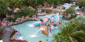 Aqualand vs. Siam Park