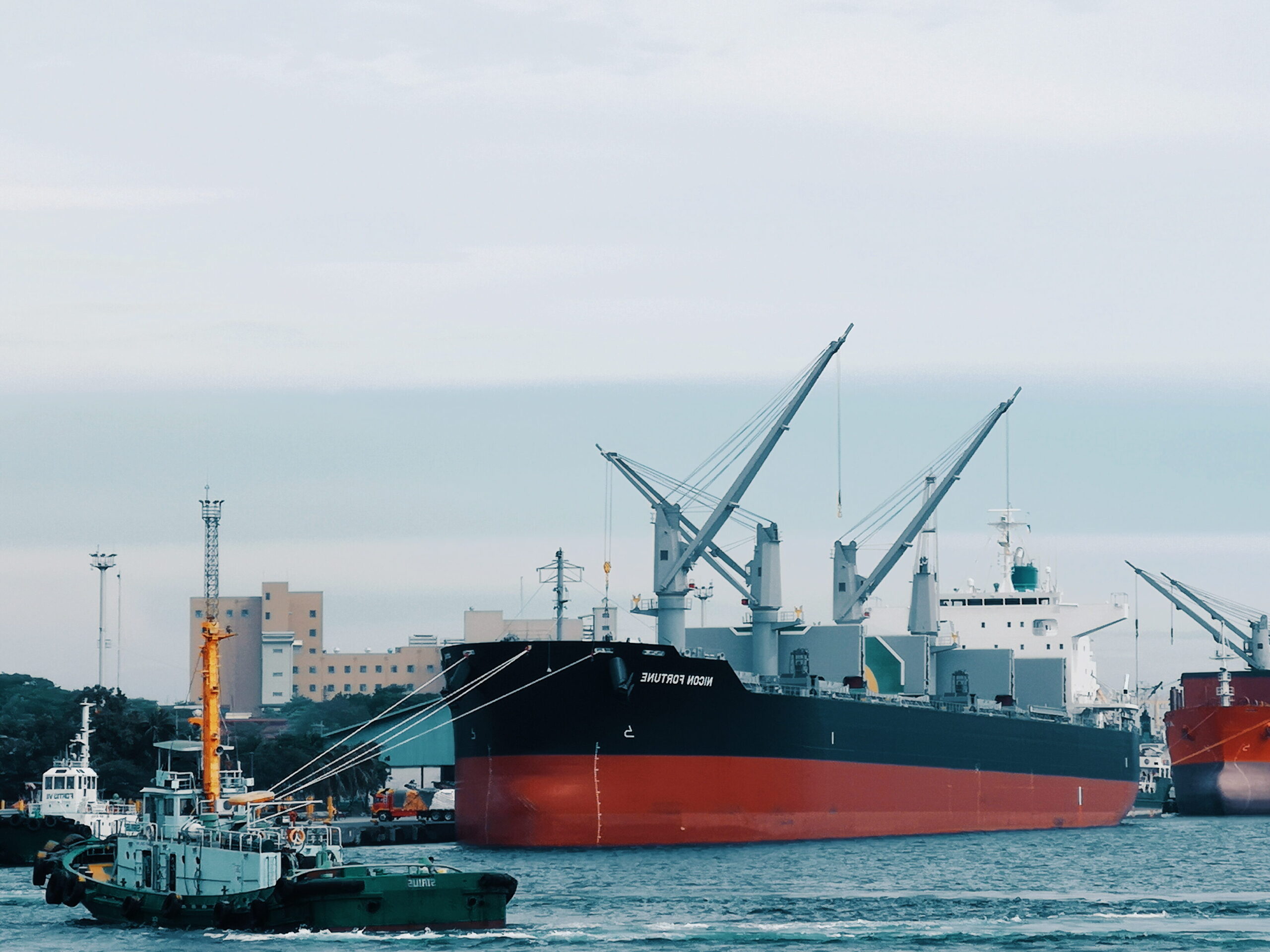 cuanto tarda el ferry de huelva a tenerife